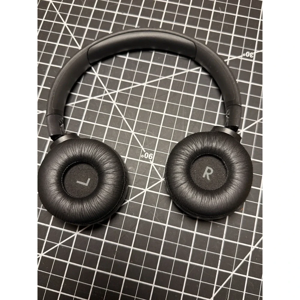JBL Tune 510BT Wireless On-Ear Headset With Pure Bass Sound Black ONE SIDE WORKS